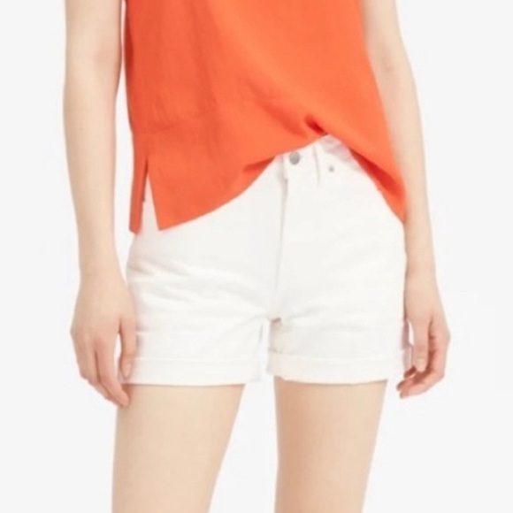 Everlane Shorts NWT The Denim Short in Bone color size 33 Relaxed Comfort - Picture 1 of 9